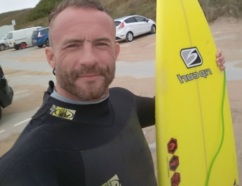 Surfista inglese, arrestato a Bali per possesso di THC, rischia la condanna a morte